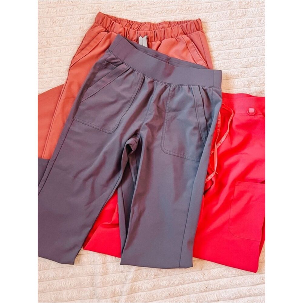 lot of 3 scrub pants